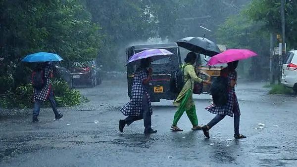 സംസ്ഥാനത്ത് വീണ്ടും മഴ ശക്തമാകും. മണ്ണിടിച്ചിലിനും ഉരുൾപൊട്ടലിനും സാധ്യത